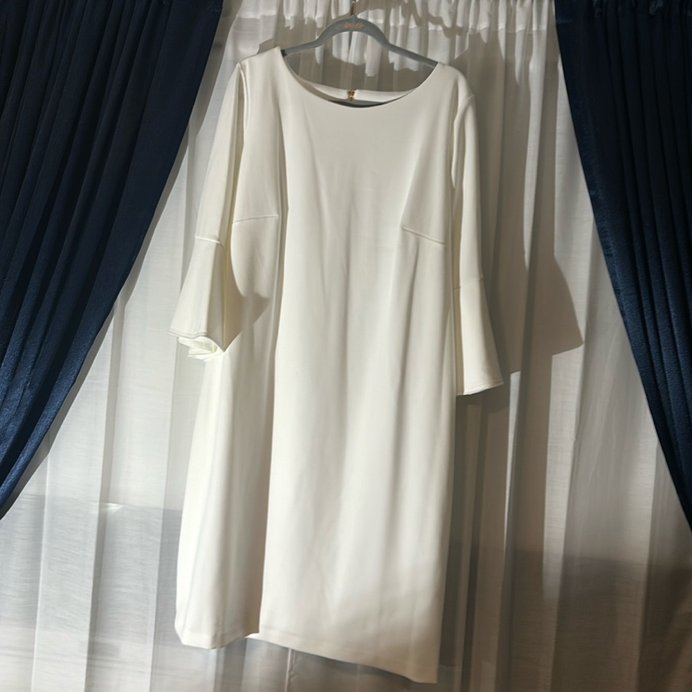 Calvin Klein white dress size 22 3/4 length sleeve with bell. NWOT